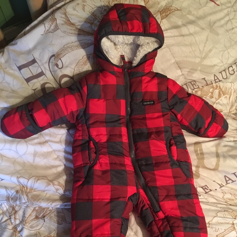 Oshkosh snow suit